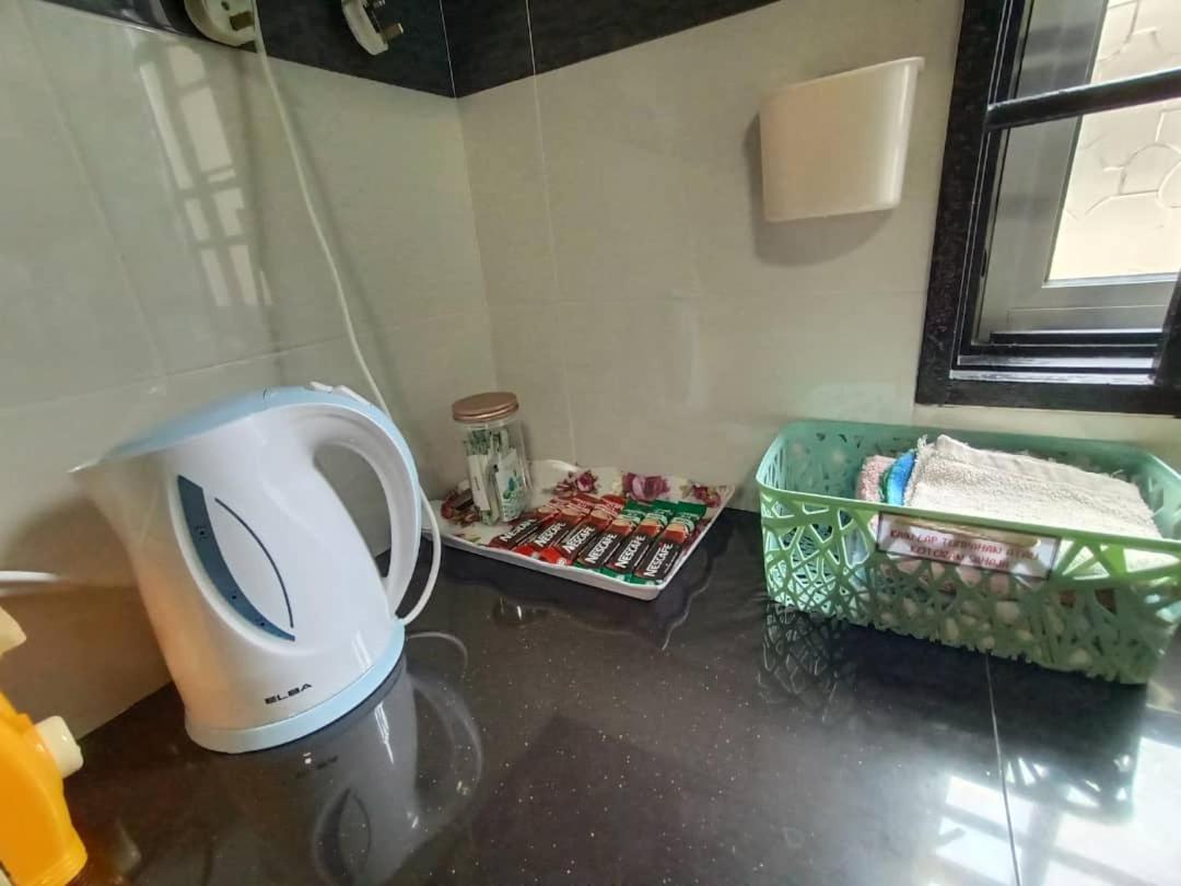 The Handz House II With Wifi - For Family Or Same Gender Only كيبالا باتاس المظهر الخارجي الصورة